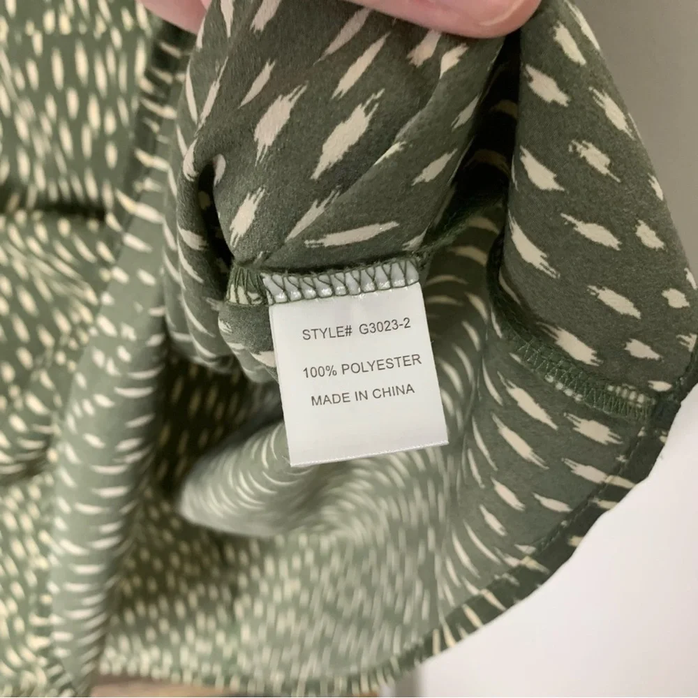 Jodifl Olive Patterned Women's Top Size S